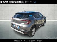 Usata Renault Captur Intens 160 CV (117 kW) 2022 Grigio SUV