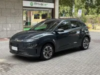 Usata Hyundai Kona 27 kW (38 CV) 2023 Bluazzurro SUV