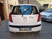 Usata Hyundai i10 Active 65 CV (47 kW) 2010 Bianco Utilitaria