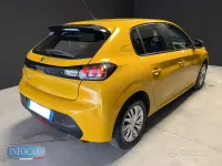 Usata Peugeot 208 Active 75 CV (55 kW) 2023 Giallo metallizzato Utilitaria