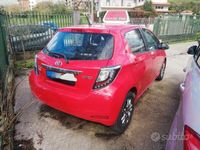 usata Toyota Yaris 1.0 BENZINA NEOPATENTATI