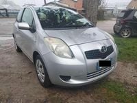 Begagnad Toyota Yaris Sol 69 HK (50 kW) 2007 Silver Halvkombi