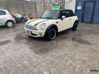 Usata Mini Cooper Cabriolet 120 CV (88 kW) 2010 Beige Cabrio