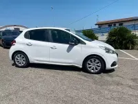 Usata Peugeot 208 75 CV (55 kW) 2016 Bianco Utilitaria