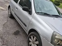 Usata Renault Clio II 68 CV (50 kW) 2007 Grigio Berlina