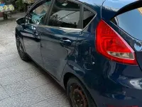 Usata Ford Fiesta 97 CV (71 kW) 2012 Bluazzurro Berlina