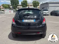 Usata Lancia Ypsilon 69 CV (50 kW) 2024 Nero Utilitaria