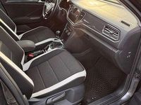 Usata VW T-Roc Advance 116 CV (85 kW) 2018 Grigio SUV