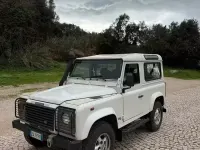 Usata Land Rover Defender 122 CV (89 kW) 2002 Bianco Station wagon