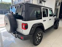 Usata Jeep Wrangler Unlimited Rubicon 200 CV (147 kW) 2020 Bianco SUV