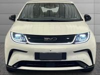 Nuova BYD Dolphin Design 150 kW (204 CV) 2026 Cream white Utilitaria