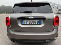 Begagnad Mini Cooper D Countryman Hype 150 HK (110 kW) 2018 Grå SUV