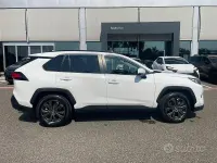 Usata Toyota RAV4 Hybrid 222 CV (163 kW) 2022 Bianco SUV