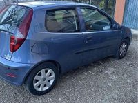 Usata Fiat Punto Active 69 CV (50 kW) 2005 Blu Utilitaria