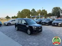 Usata Ford Tourneo Courier Titanium 125 CV (91 kW) 2025 Nero Monovolume