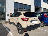 Usata Renault Captur 110 CV (80 kW) 2015 Bianco SUV