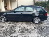 Usata BMW 320 184 CV (135 kW) 2010 Nero Station wagon