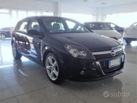 Usata Opel Astra Cosmo 101 CV (74 kW) 2006 Nero Berlina