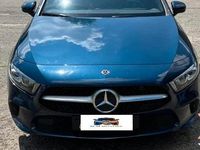 Usata Mercedes A180 Premium 136 CV (100 kW) 2019 Blu Berlina