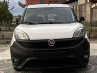 Usata Fiat Doblò 90 CV (66 kW) 2016 Bianco Monovolume