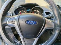 Usado Ford Fiesta Business Edition 75 HP (55 kW) 2013 Cinzento Citadino