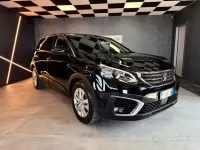 Usata Peugeot 5008 Business-Line 131 CV (96 kW) 2019 Nero SUV