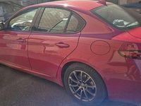Usata Alfa Romeo Giulia 150 CV (110 kW) 2017 Rosso Berlina
