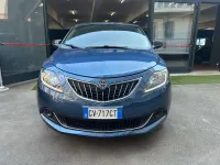 Usata Lancia Ypsilon Gold 69 CV (50 kW) 2024 Blu/azzurro Utilitaria