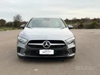 Usata Mercedes A180 116 CV (85 kW) 2019 Grigio Berlina