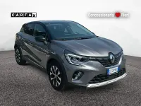 Usata Renault Captur Techno 101 CV (74 kW) 2023 Grigio SUV