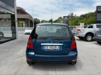 Usata Mercedes A180 Edition 109 CV (80 kW) 2009 Bluazzurro Coupé
