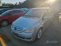 Usata Mercedes B180 Chrome 109 CV (80 kW) 2008 Grigio Monovolume