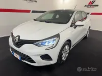 Używany Renault Clio V Edition One 101 KM (74 kW) 2020 Biały Sedan/Limuzyna