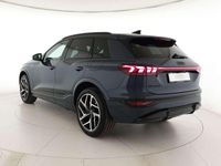 Nuova Audi Q6 e-tron S-Line 339 kW (462 CV) 2026 Blu plasma metallizzato SUV