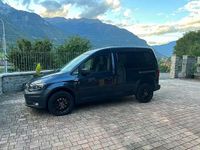 Usata VW Caddy 150 CV (110 kW) 2018 Blu/azzurro Monovolume