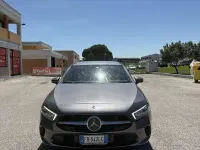 Käytetty Mercedes A180 Premium 116 HP (85 kW) 2018 Sedan
