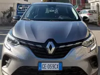 Usata Renault Captur 116 CV (85 kW) 2021 Grigio SUV