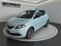 Usata Lancia Ypsilon 70 CV (51 kW) 2023 Azzurro Utilitaria