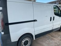 Usata Renault Trafic 100 CV (73 kW) 2002 Monovolume