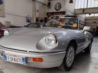 Usata Alfa Romeo Spider 122 CV (89 kW) 1990 Grigio argento Cabrio