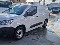 Usata Fiat Doblò 131 CV (96 kW) 2023 Bianco Monovolume