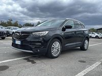 Käytetty Opel Grandland X Innovation 131 HP (96 kW) 2018 Musta Katumaasturi