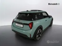 Usata Mini Cooper Classic 156 CV (114 kW) 2024 Blu Utilitaria