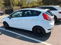Usata Ford Fiesta 95 CV (69 kW) 2015 Bianco Utilitaria