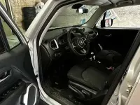 Usata Jeep Renegade Sport 120 CV (88 kW) 2017 Argento SUV