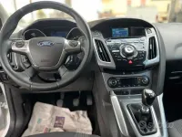 Usata Ford Focus 115 CV (84 kW) 2012 Bianco Station wagon