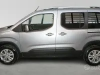 Usata Peugeot Rifter Active 102 CV (75 kW) 2021 Grigio Monovolume