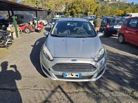 Begagnad Ford Fiesta Titanium 95 HK (69 kW) 2015 Grå Sedan