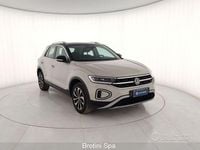 Usata VW T-Roc Style 110 CV (80 kW) 2023 Grigio metallizzato SUV