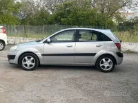 Usata Kia Rio 112 CV (82 kW) 2008 Grigio Berlina